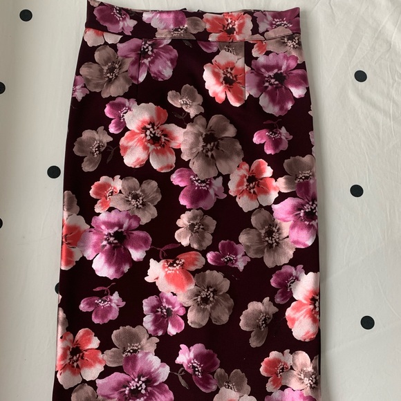 High waisted skirt - Picture 1 of 6